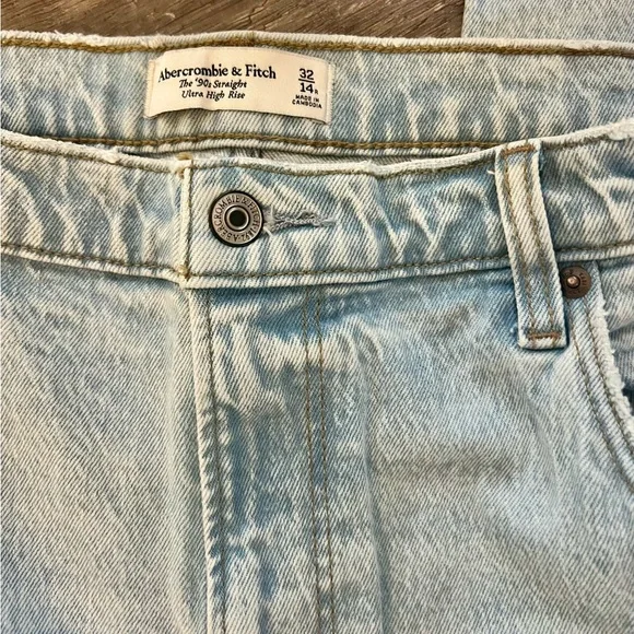 Abercrombie & Fitch 90’s Straight Ultra High Rise Jeans - Picture 3 of 6